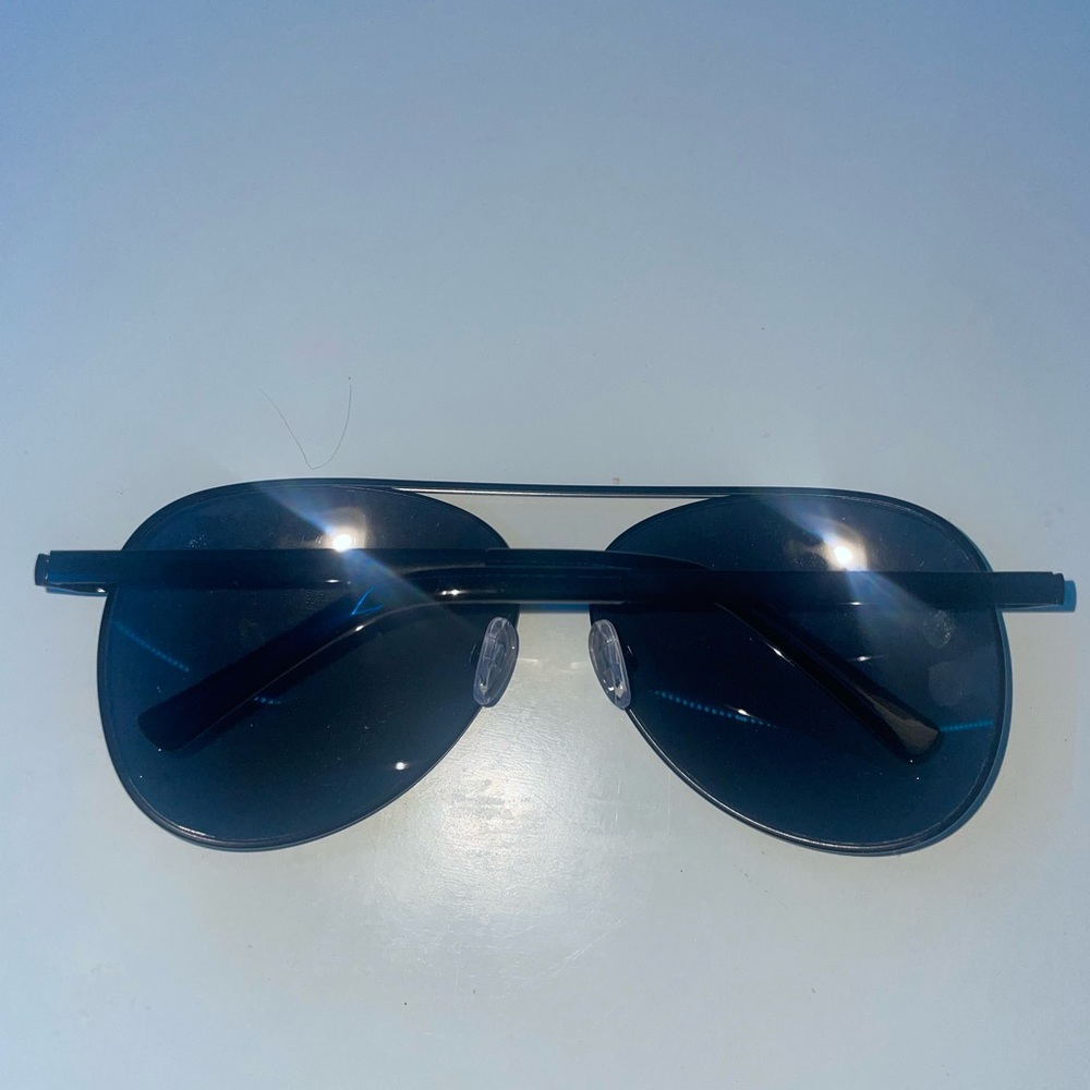 Quay Sunglasses - Picture 3 of 4